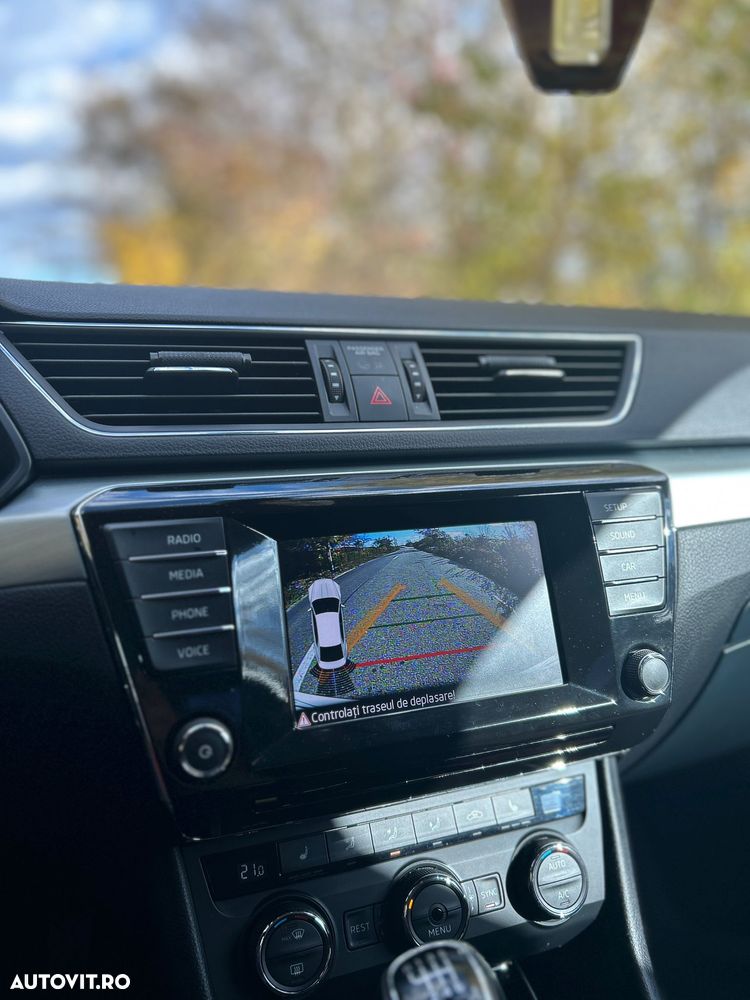 Skoda Superb 2.0 TDI 4X4 Ambition - 12