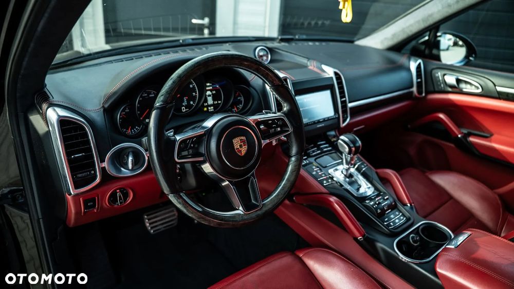 Porsche Cayenne GTS Tiptronic S - 3