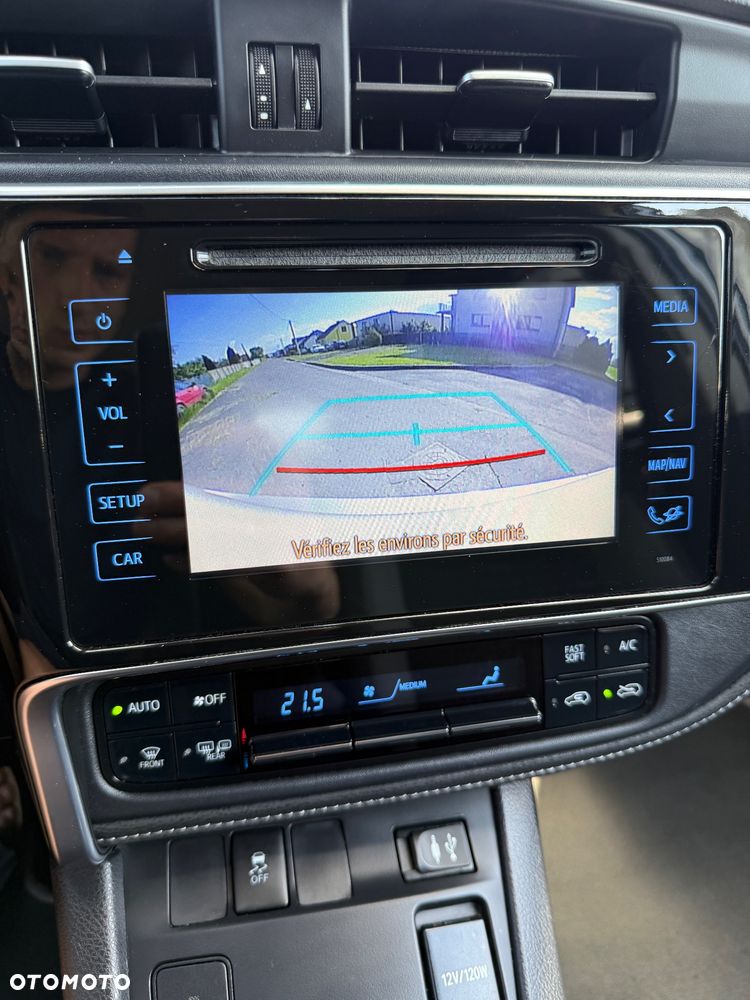 Toyota Auris Hybrid 135 Prestige - 27