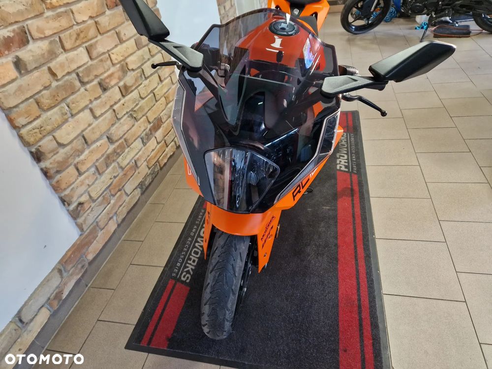 KTM RC 125 - 30