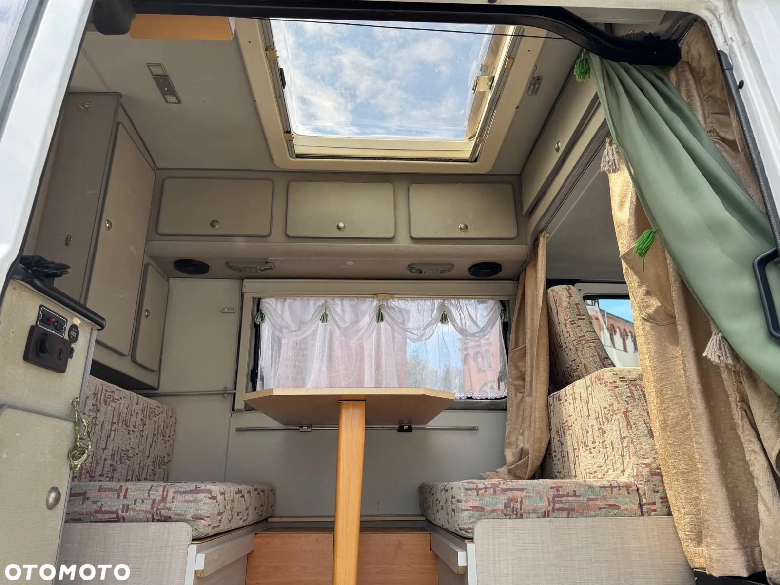 Mercedes-Benz MB 100 - 20