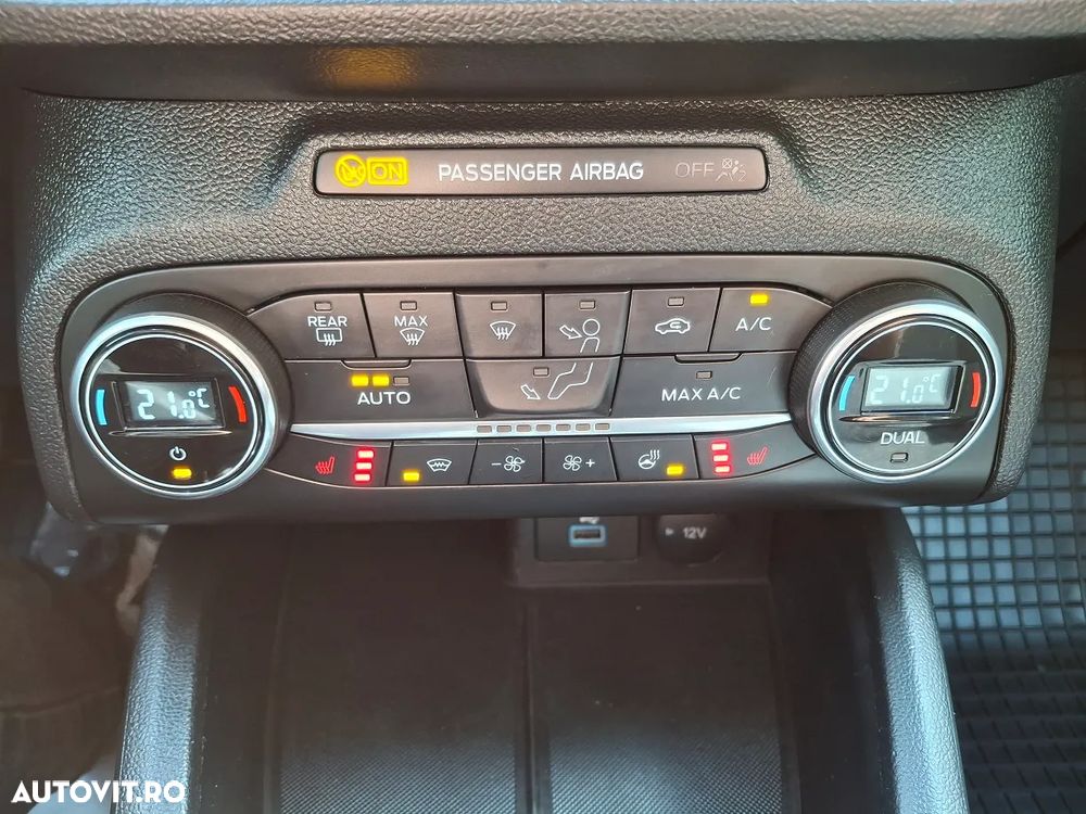 Ford Focus 1.5 EcoBlue Connected - 21
