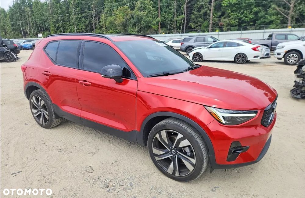 Volvo XC 40 B5 AWD Ultimate Bright - 4