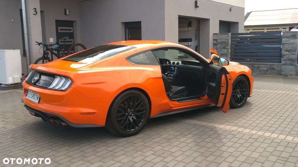 Ford Mustang - 5