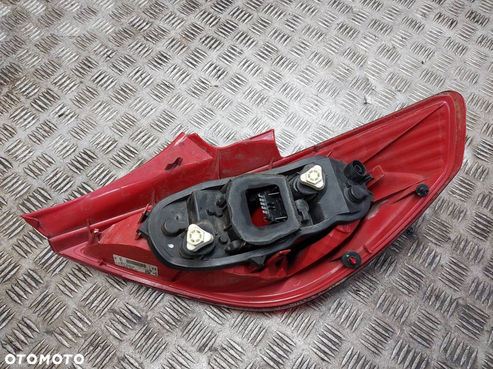 LAMPA LEWY TYŁ + WKŁAD OPEL CORSA D 13186350 89037853 - 6
