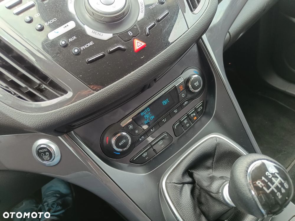 Ford Kuga 2.0 TDCi Titanium - 15