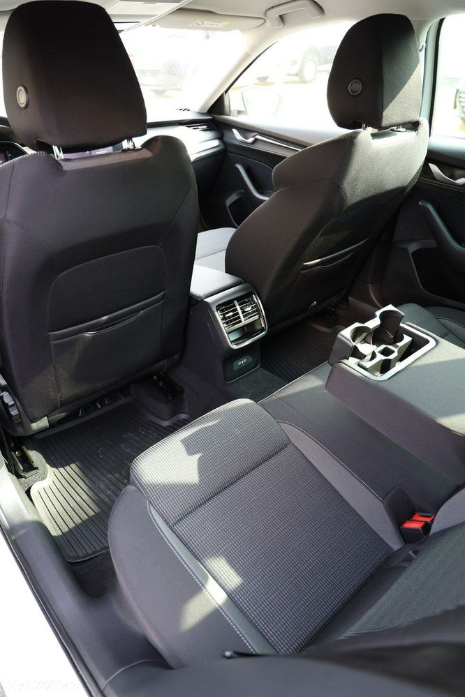 Skoda Octavia 1.5 TSI Selection - 35