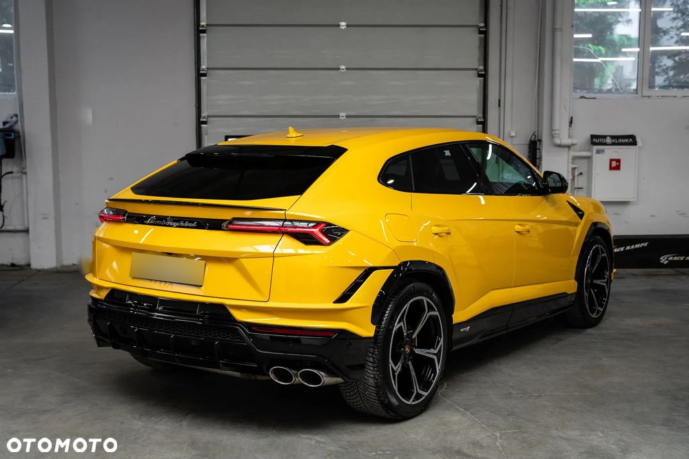 Lamborghini Urus - 2