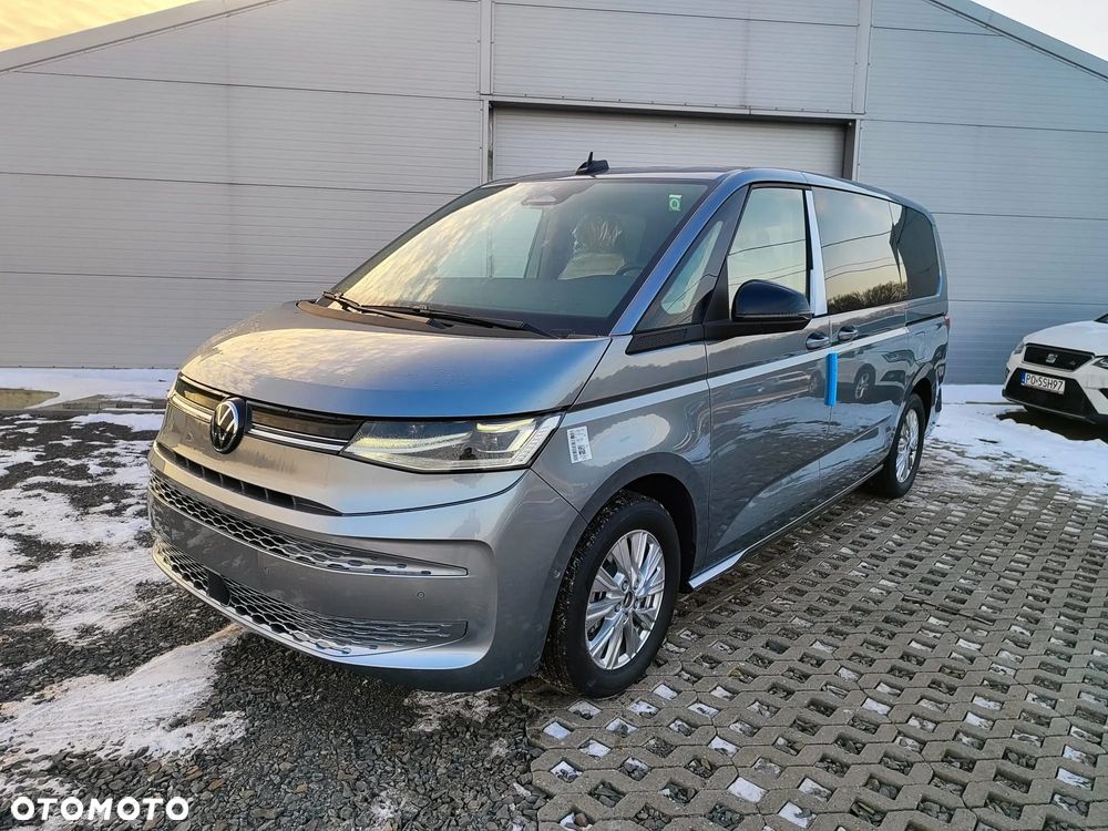 Volkswagen Multivan - 1