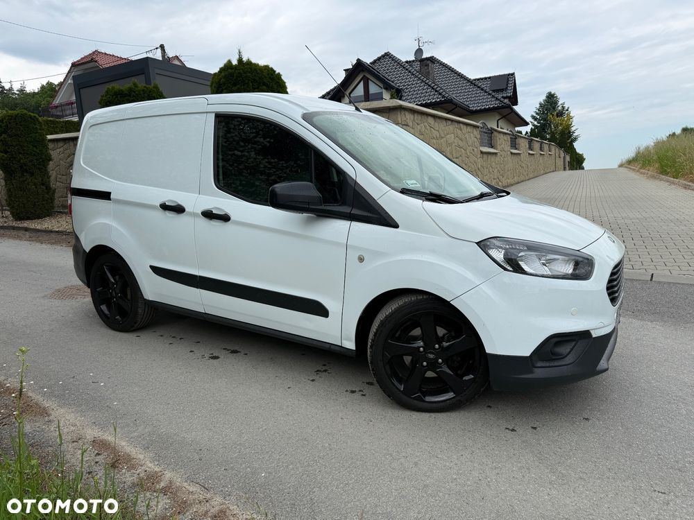 Ford TRANSIT COURIER - 29
