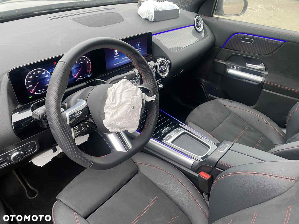 Mercedes-Benz GLA 200 mHEV AMG Line 7G-DCT - 10