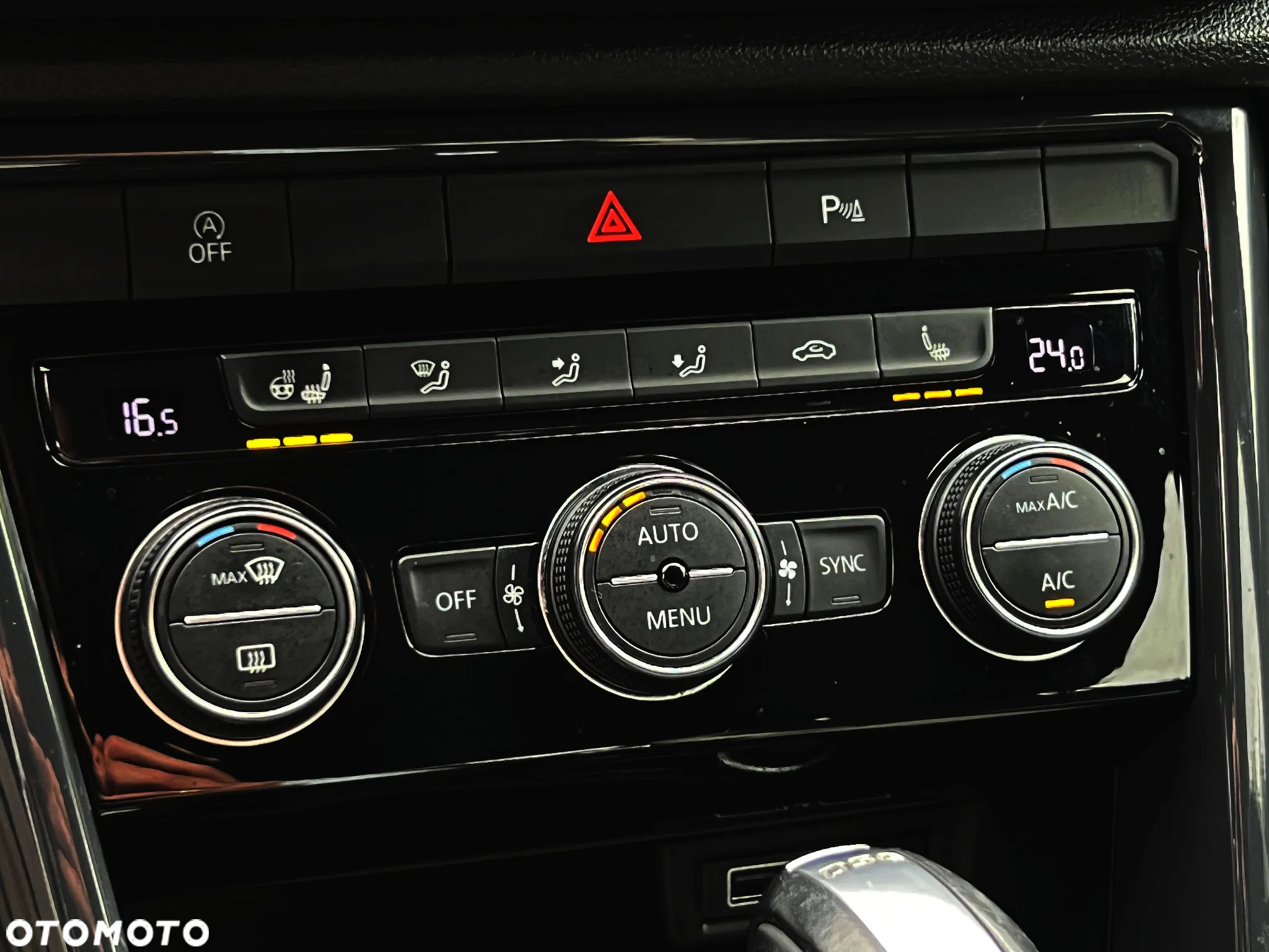 Volkswagen T-Roc 2.0 TSI 4Motion DSG Sport - 30