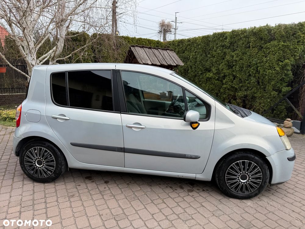 Renault Modus 1.6 16V ESP Dynamique - 5