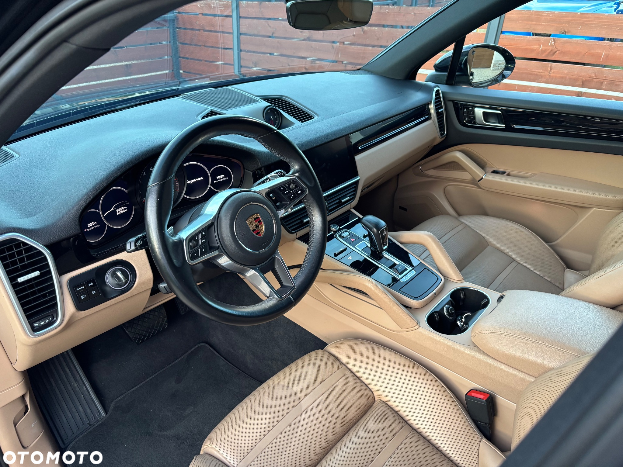 Porsche Cayenne Tiptronic S Platinum Edition - 12