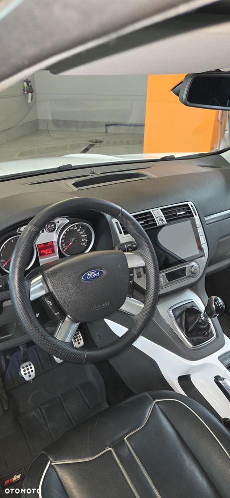 Ford Kuga 2.0 TDCi 4x4 Titanium - 9