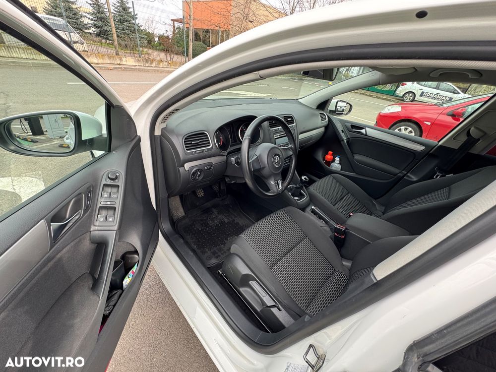 Volkswagen Golf 1.6 TDI DPF Comfortline - 17