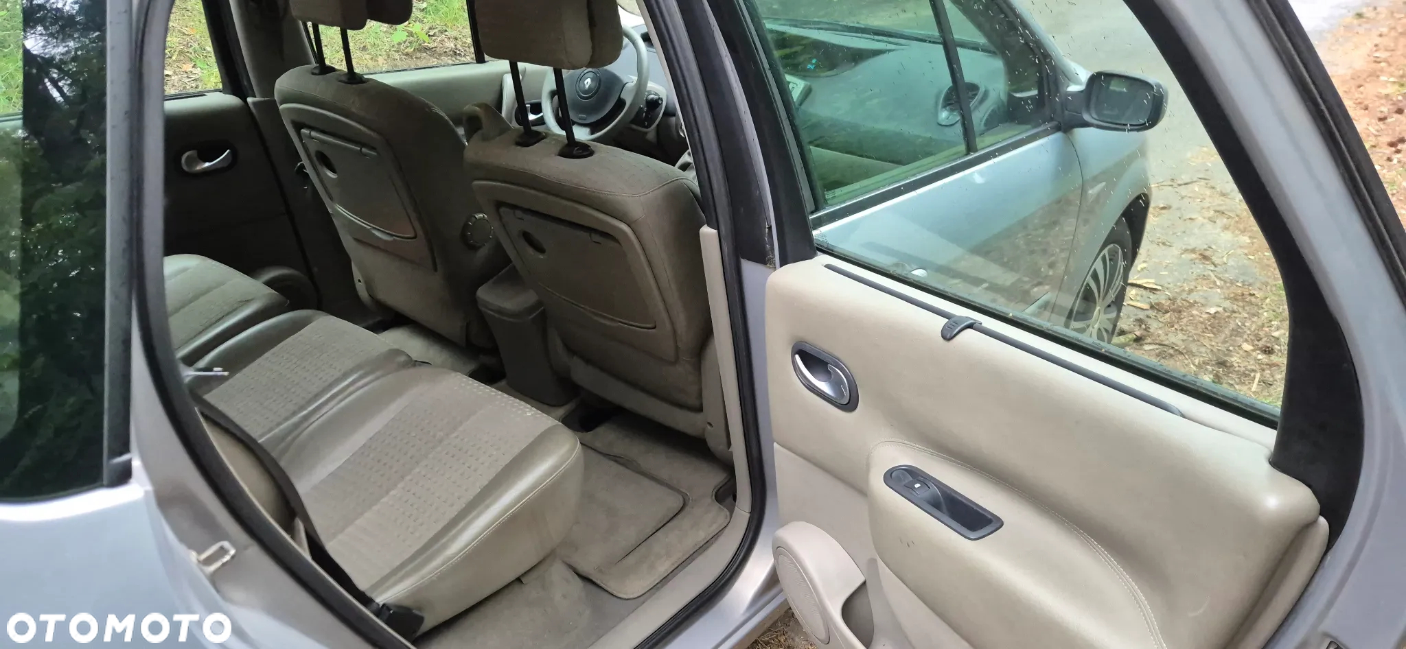 Renault Scenic - 11