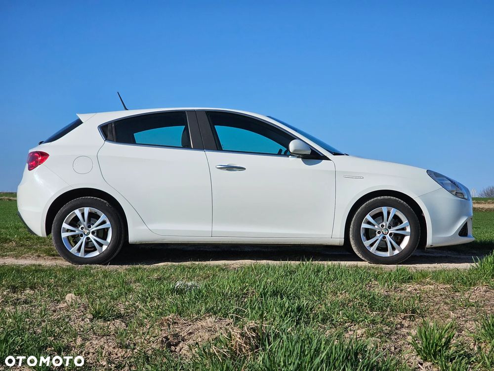 Alfa Romeo Giulietta 1.6 JTDM Distinctive - 3