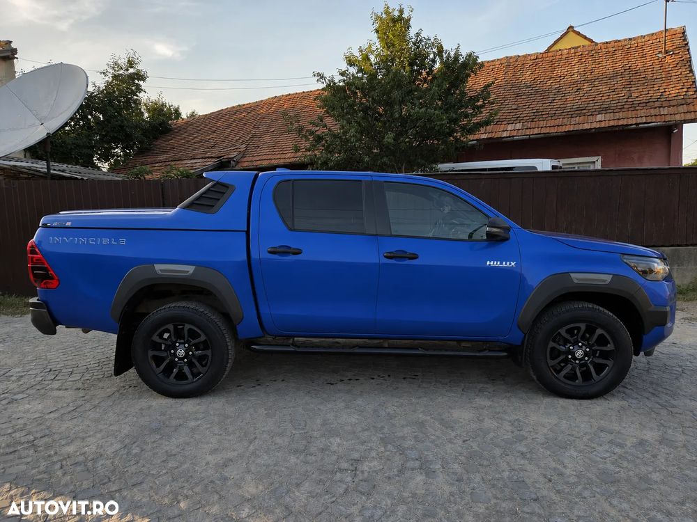 Toyota Hilux 2.8D 204CP 4x4 Double Cab AT Invincible - 3