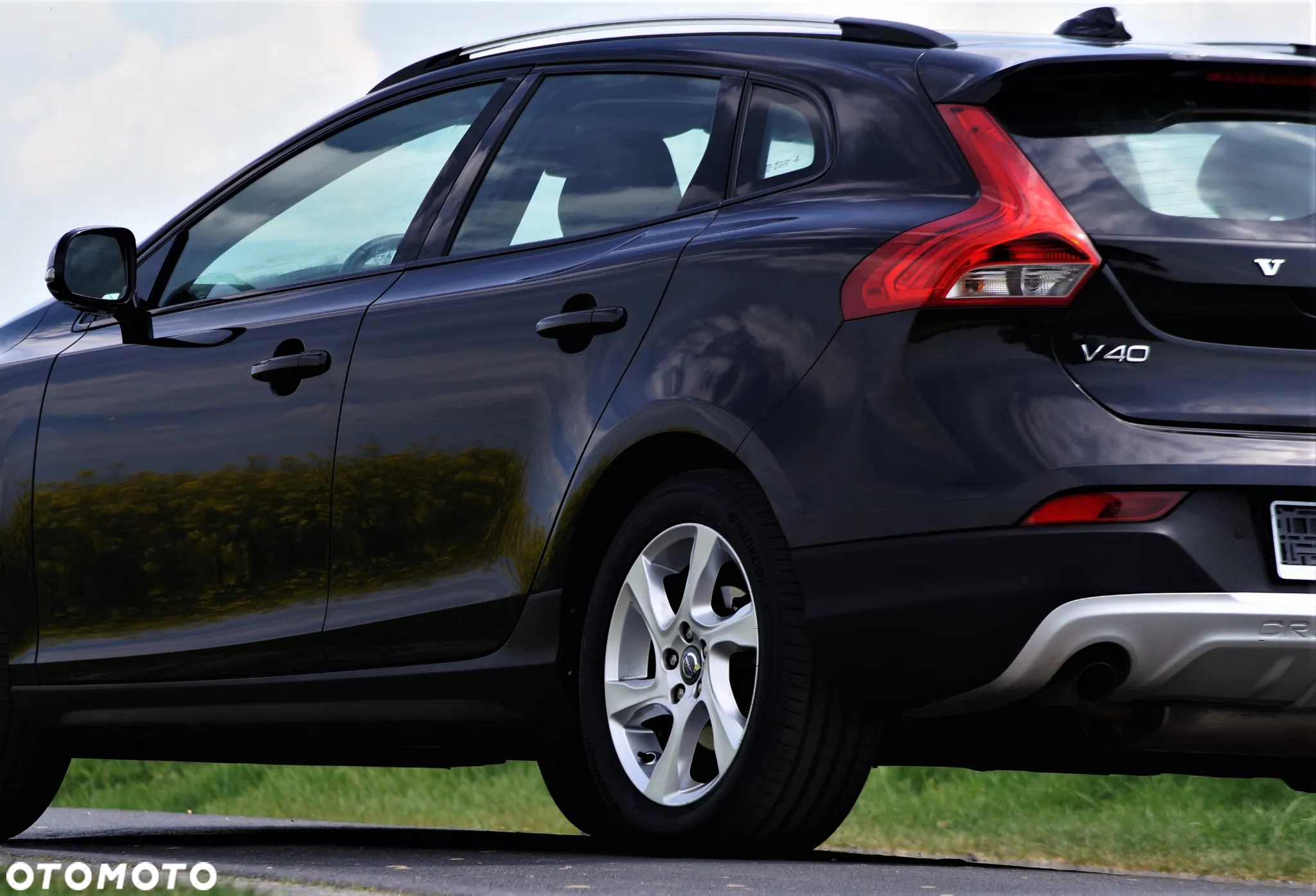 Volvo V40 Cross Country - 18