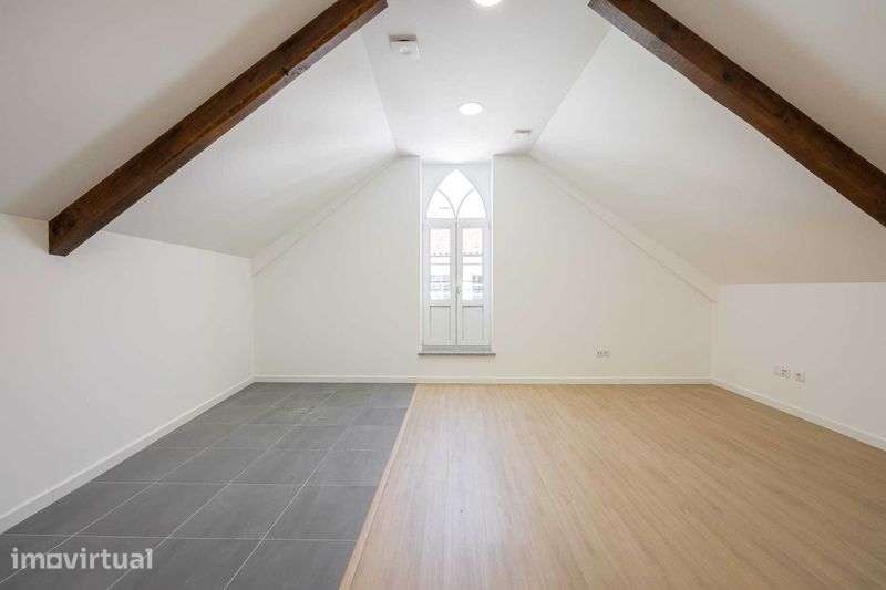 Apartamento T2 + T1 que podem funcionar como duplex ou em separado - Grande imagem: 4/7