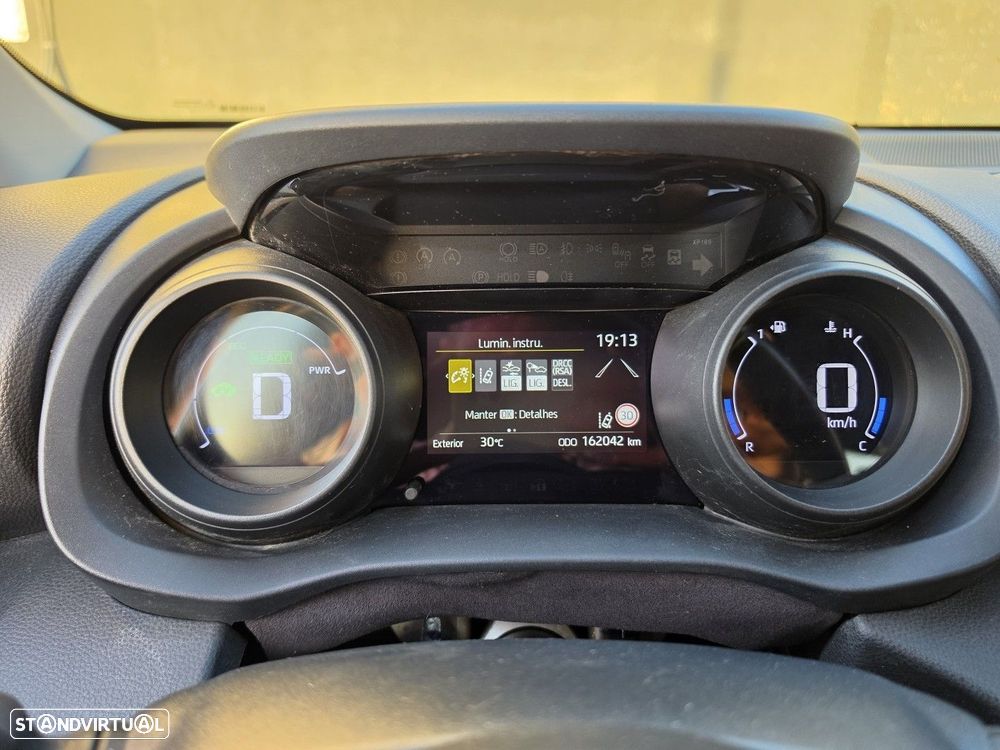 Toyota Yaris 1.5 HDF Exclusive - 12