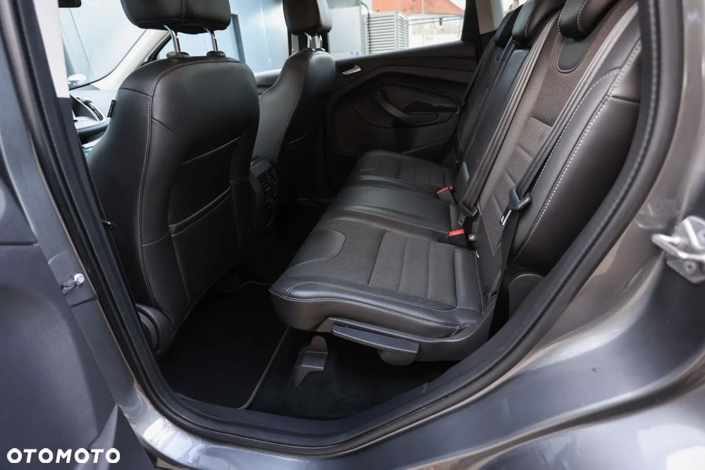 Ford Kuga 2.0 TDCi 4x4 Titanium - 17