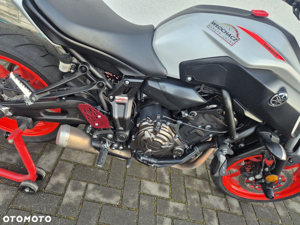 Yamaha MT - 9