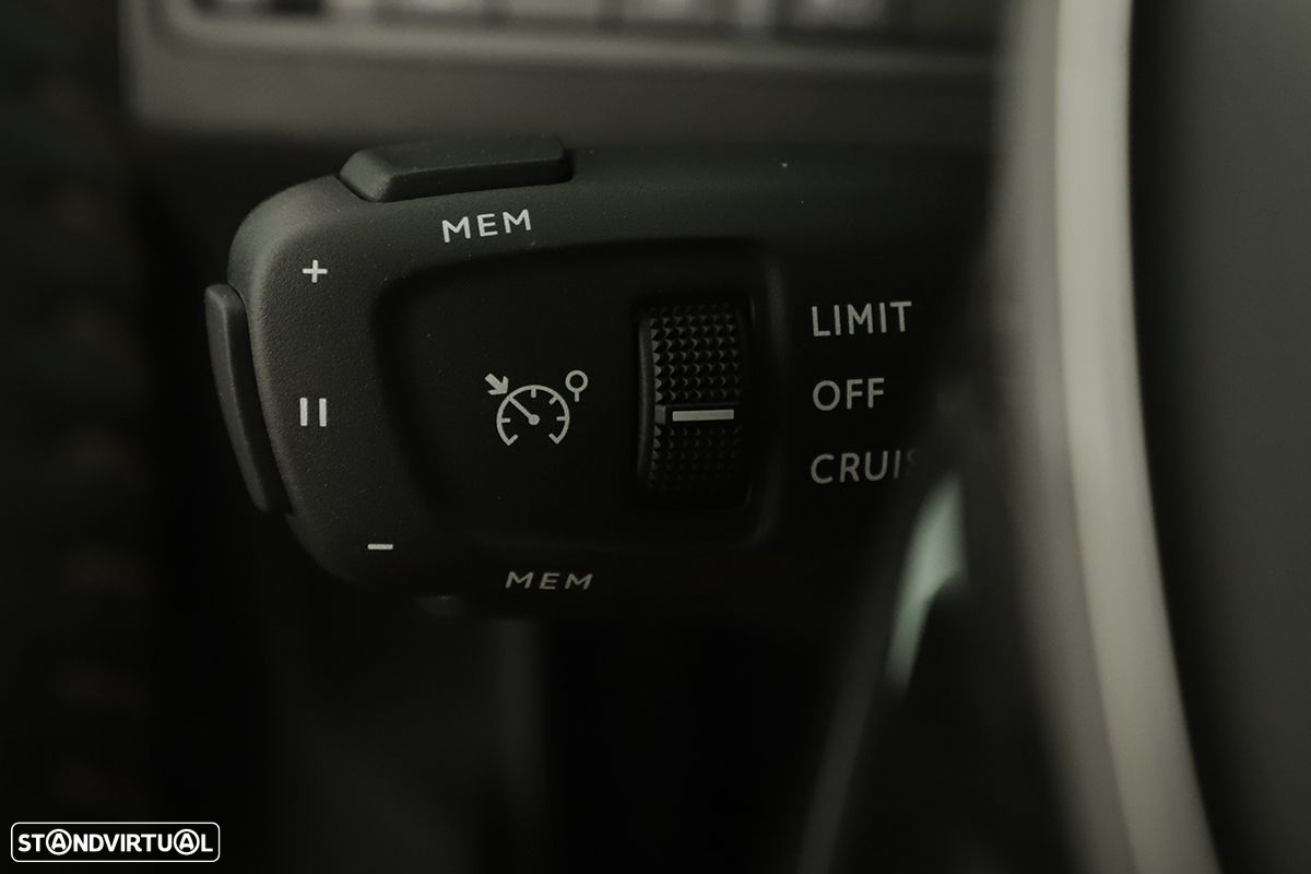 Peugeot 3008 1.6 Hybrid Allure e-EAT8 - 15