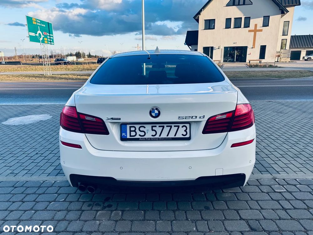BMW Seria 5 525d xDrive Luxury Line - 12
