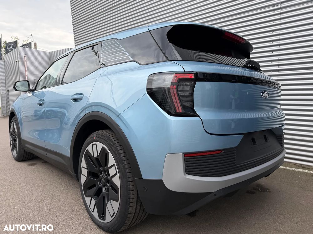 Ford Explorer RWD 77 kWh Extended Range Premium - 18