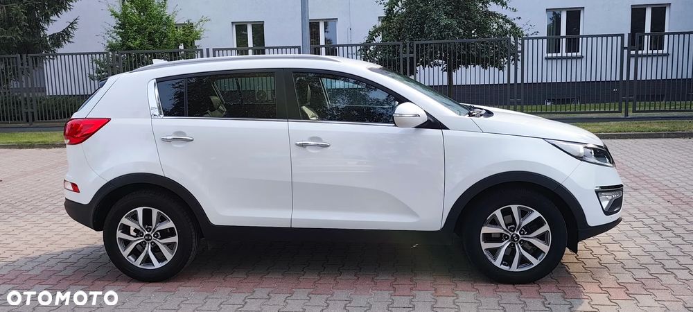 Kia Sportage 1.7 CRDI 2WD ISG Dream-Team Edition - 31