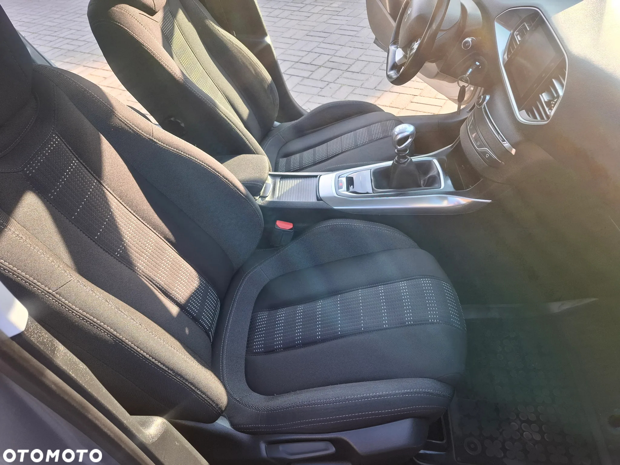 Peugeot 308 1.2 PureTech GPF Active Pack Business S&S - 21
