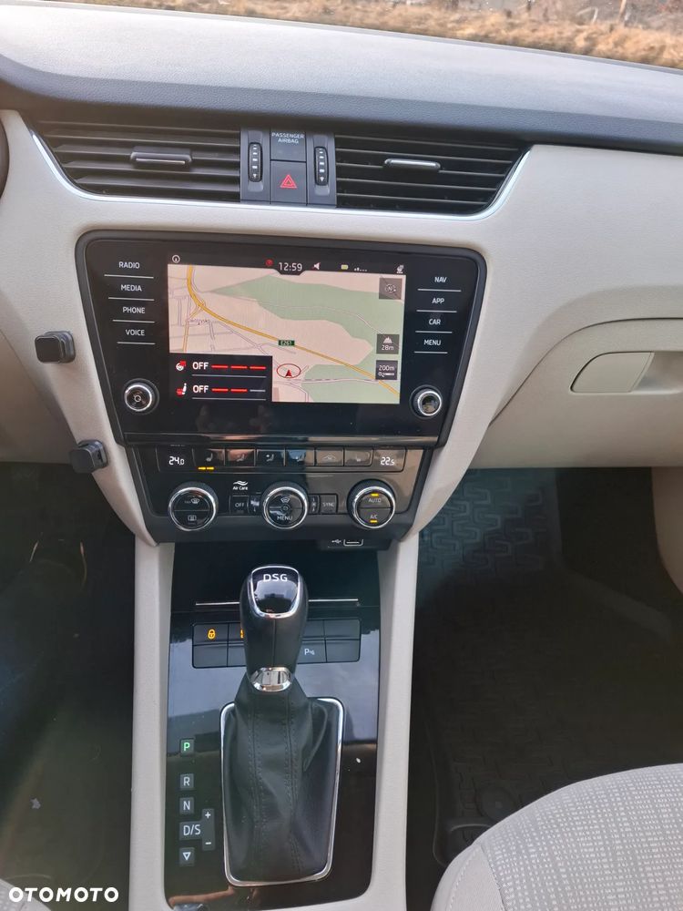 Skoda Octavia 1.5 TSI ACT Style DSG - 9