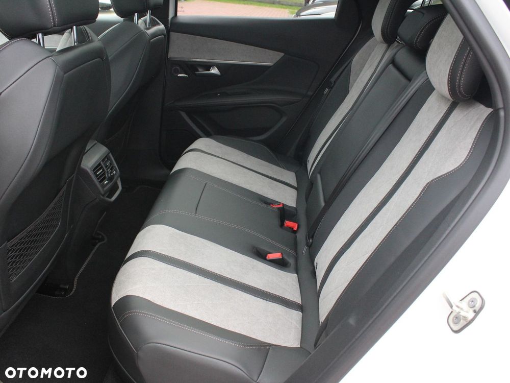 Peugeot 3008 - 16