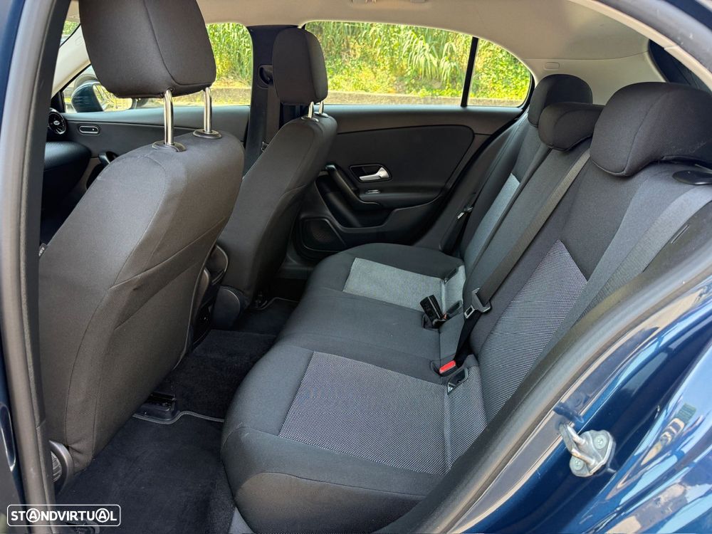 Mercedes-Benz A 180 d Progressive - 17