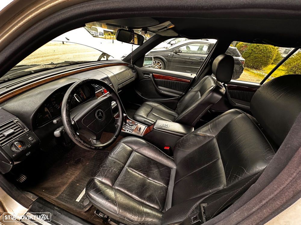 Mercedes-Benz C 250 - 11