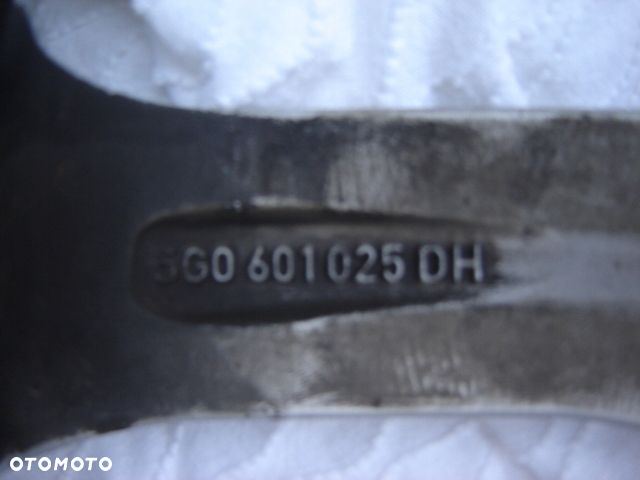 VW GOLF VII ALUFELGA IDEALNA 5G0601025 DH ORYGINAŁ - 2