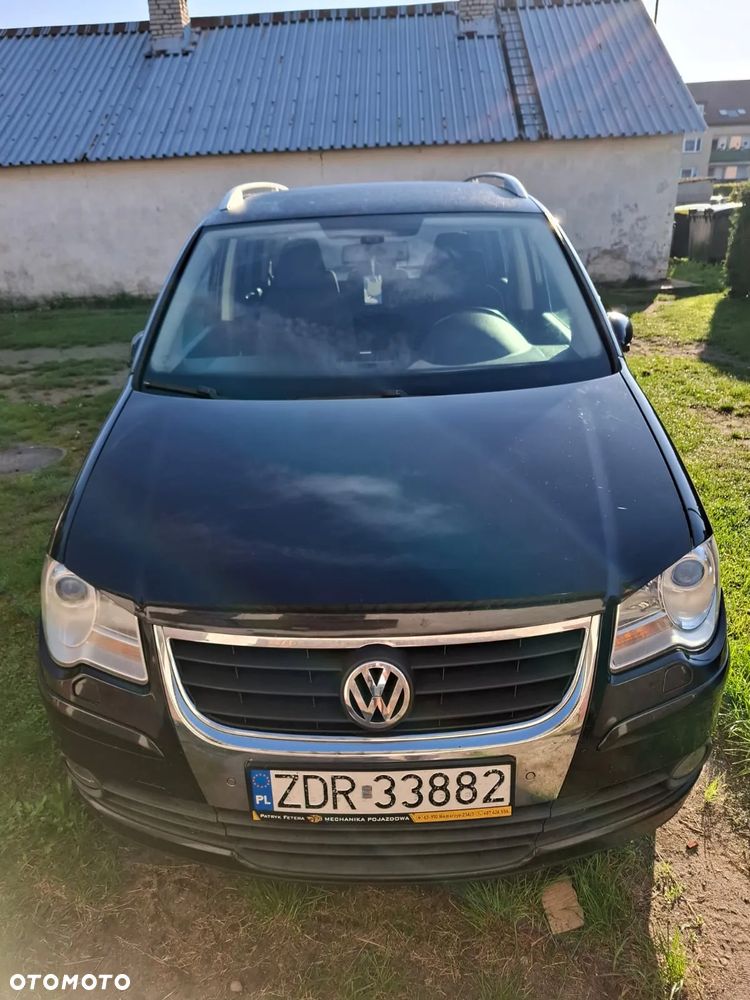 Volkswagen Touran - 5