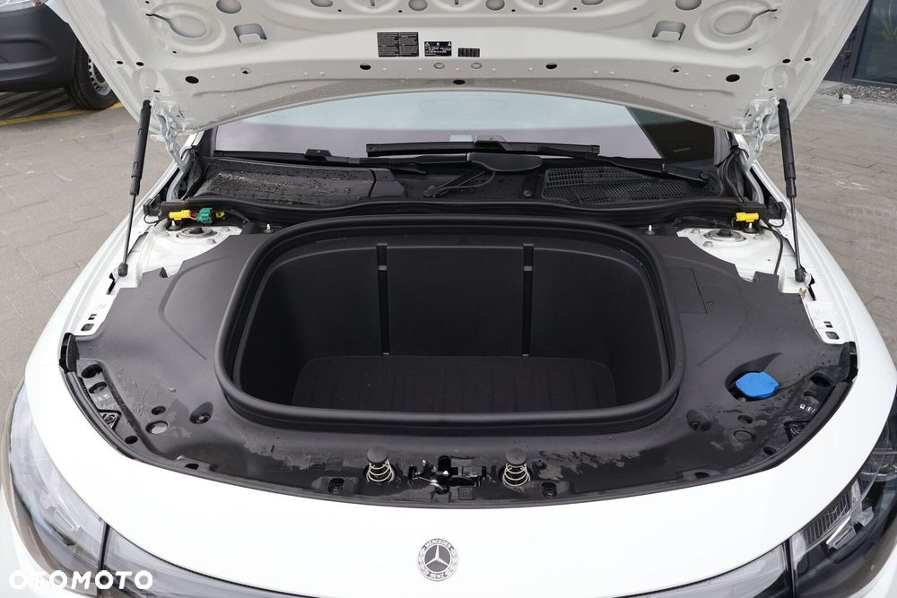Mercedes-Benz CLA - 27