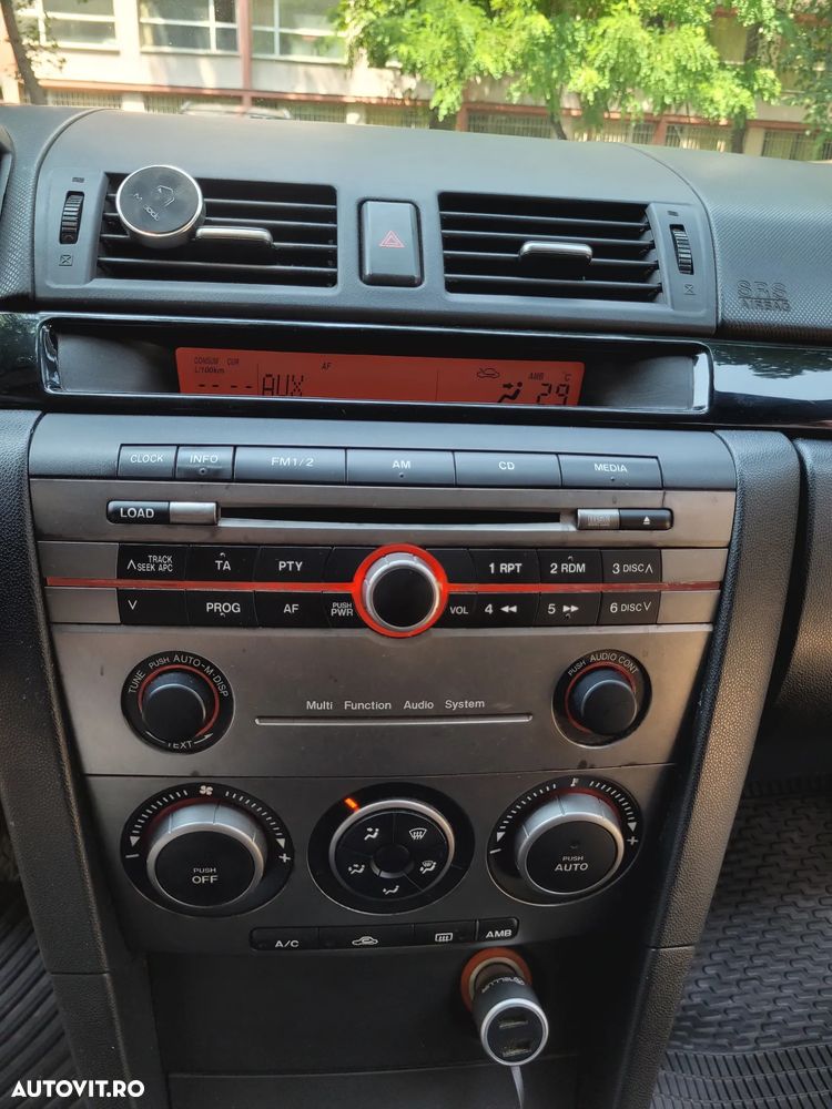 Mazda 3 1.6i TE - 12