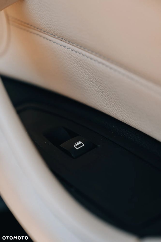 BMW X1 sDrive18d M Sport - 14