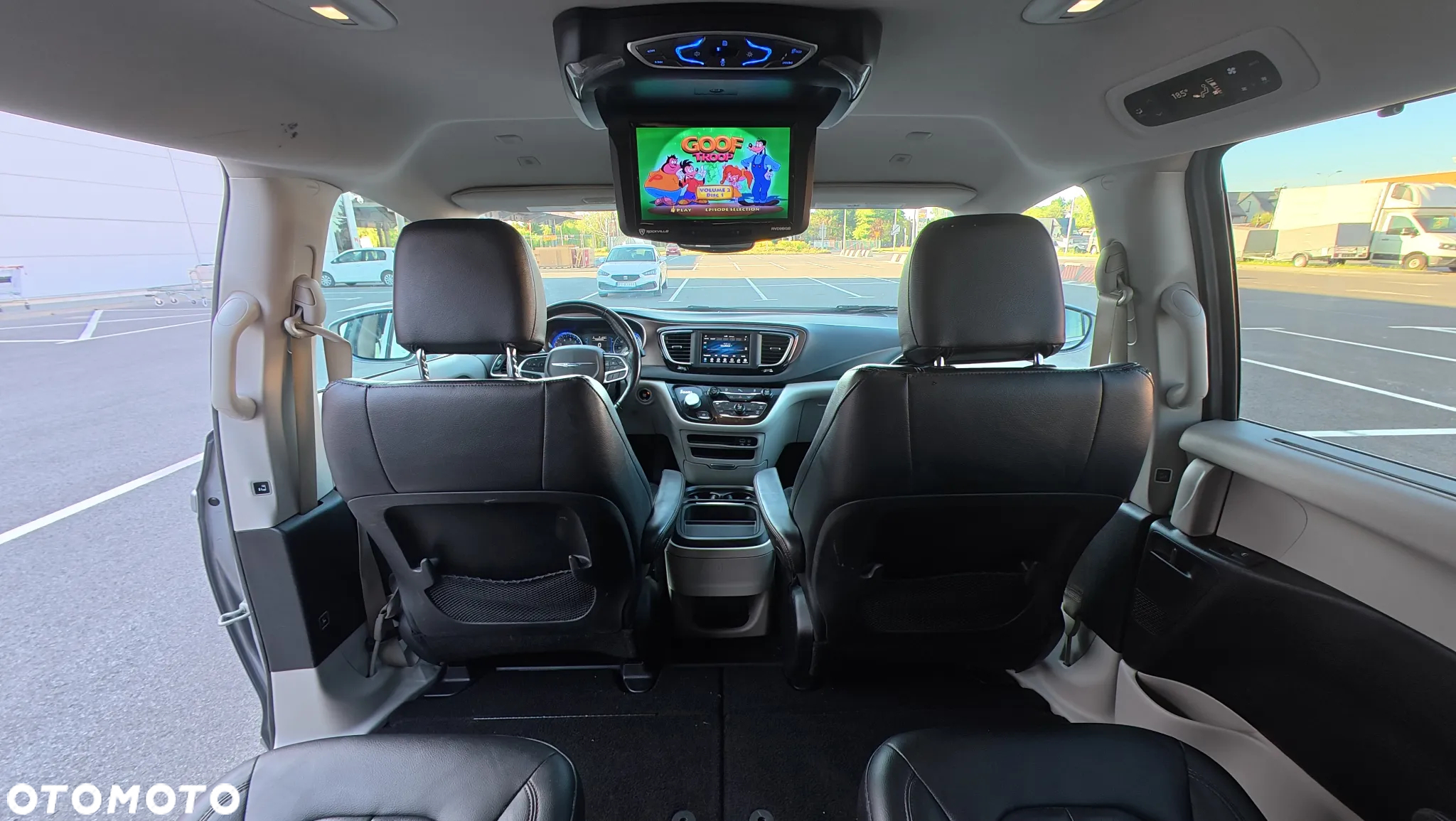 Chrysler Pacifica - 23