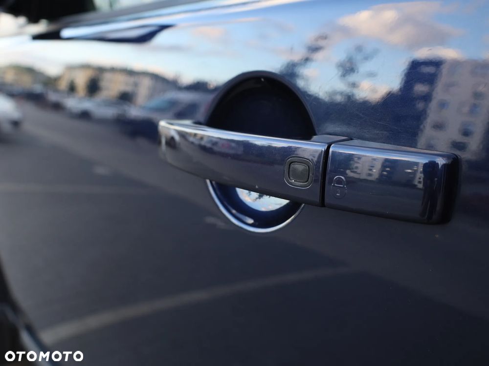 Land Rover Discovery IV 3.0 SD V6 HSE - 18