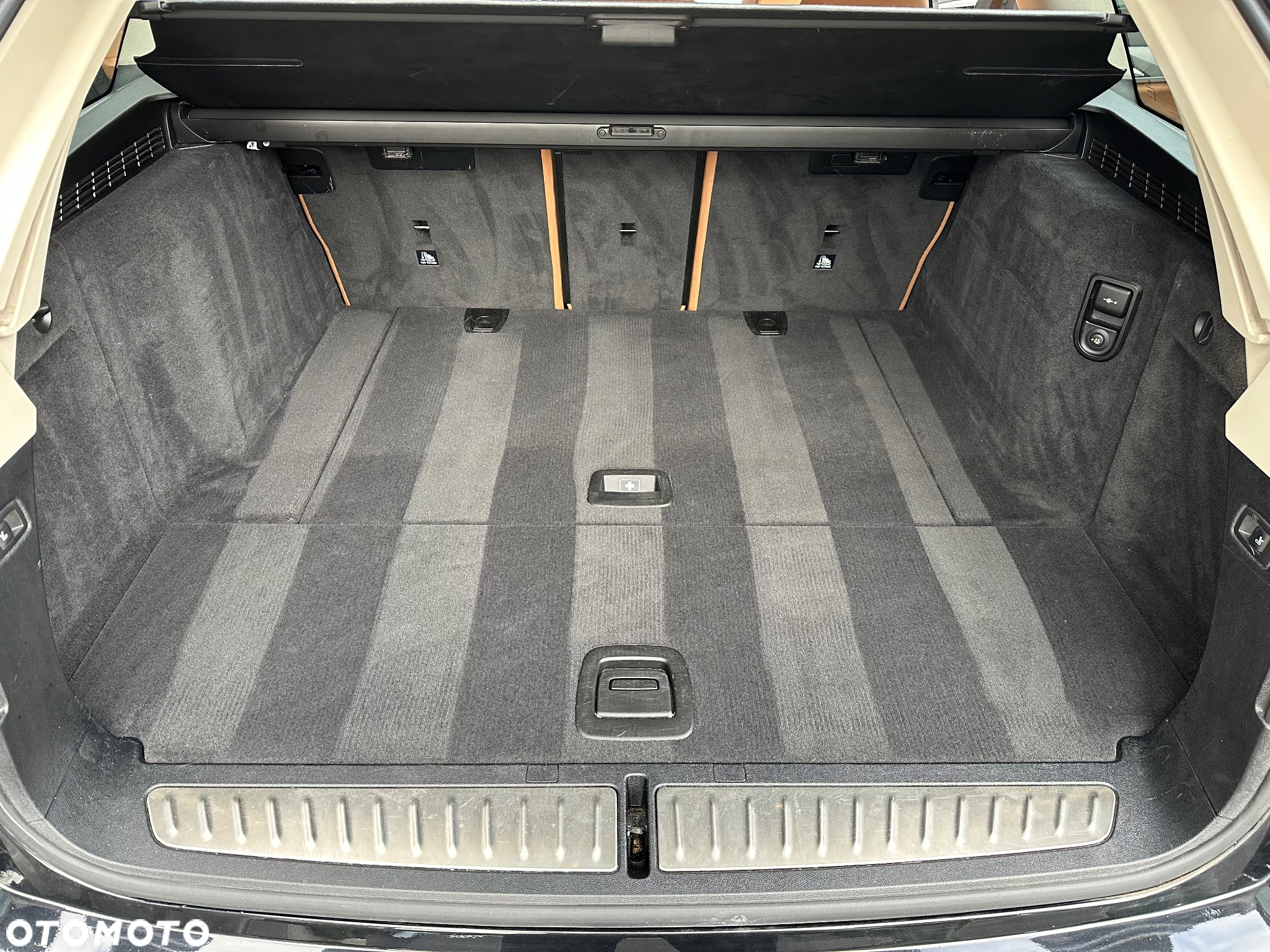 BMW Seria 5 520d xDrive Touring - 40