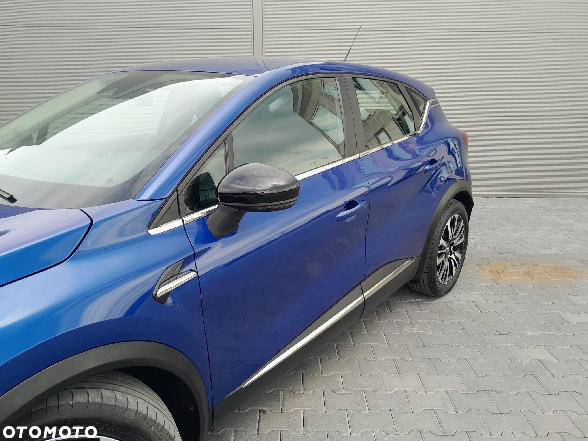 Renault Captur 1.3 TCe mHEV Intens EDC - 3