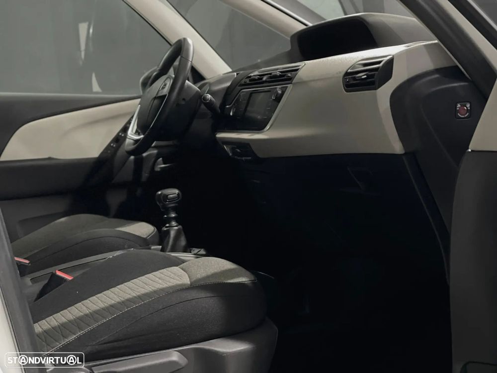 Citroën Grand C4 Spacetourer - 3