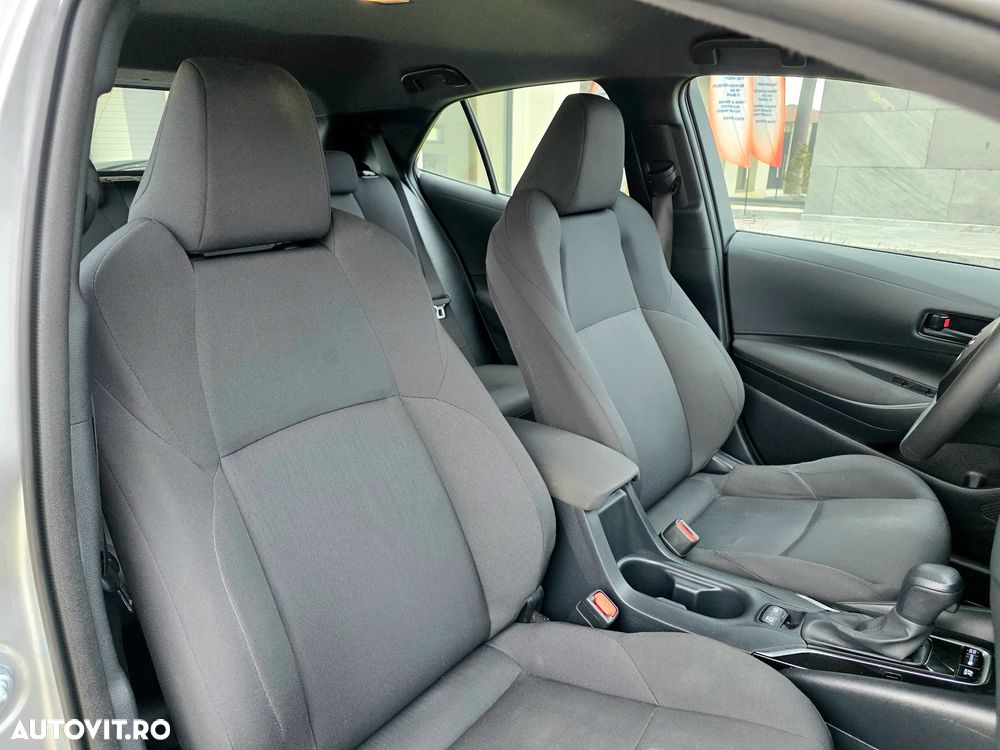 Toyota Corolla 1.8 HSD Business - 23