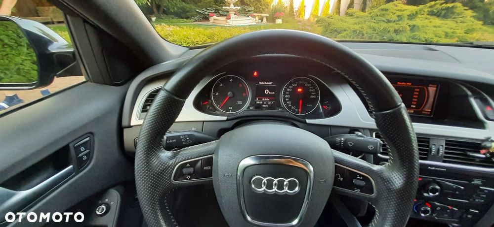 Audi A4 Limousine - 27