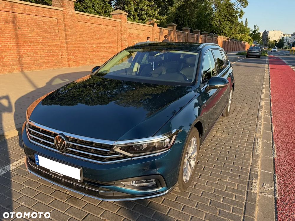 Volkswagen Passat Variant 1.5 TSI EVO Elegance DSG - 1